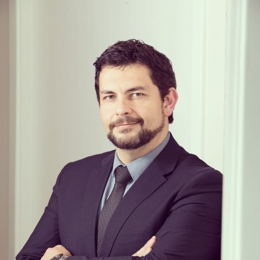 Dr. Elcio Pires Junior