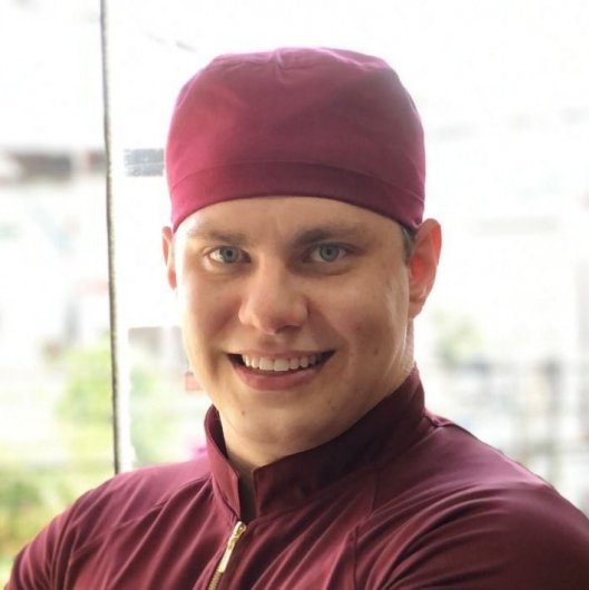 Dr. Tiago Melo