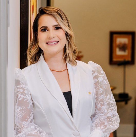 Dra. Priscila Garcia Câmara