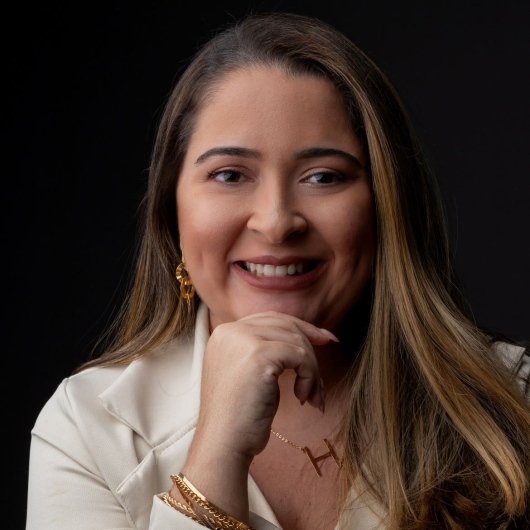 Dra. Hozanna Carvalho
