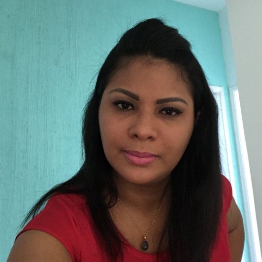 Dra. Loise Santos