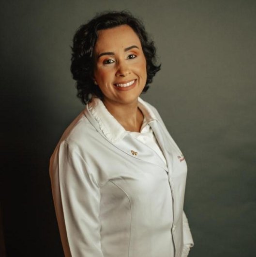 Dra. Emanuelle Narciso