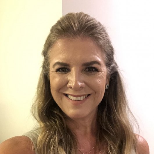 Dra. Carla Rodrigues Fontes Muniz