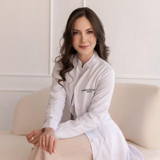 Dra. Nathalia Guimarães