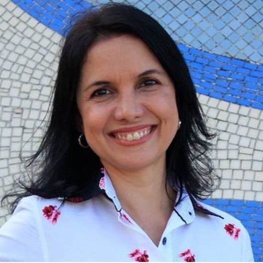 Claudia Suely de Almeida Pinto