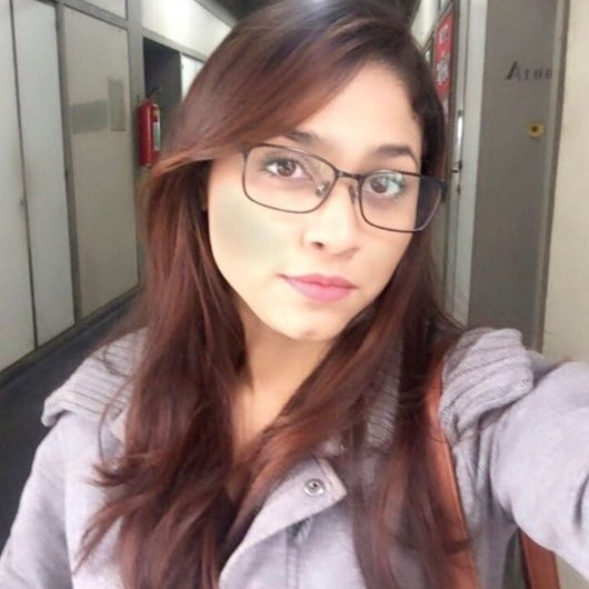 Dra. Hysla Moura