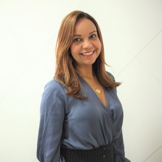 Dra. Ellen Guimarães
