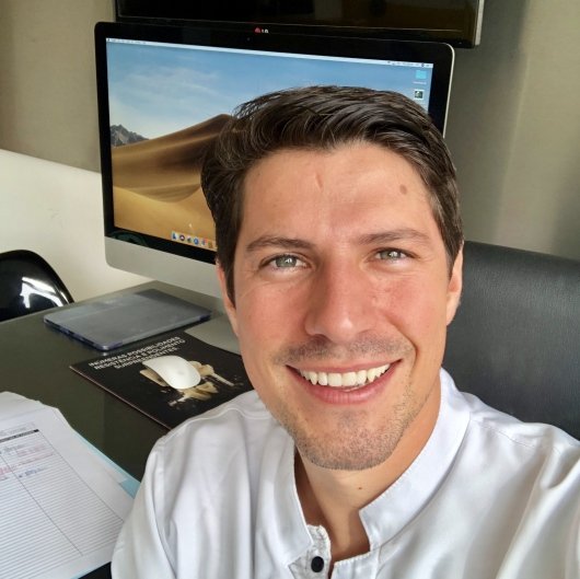 Dr. Diego de Castro