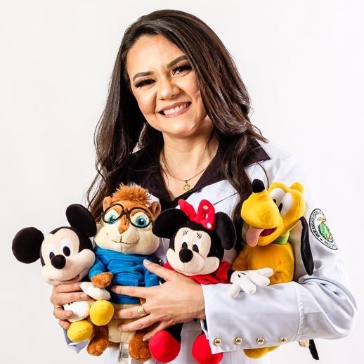 Dra. Monica Luzana Cassimiro Duarte