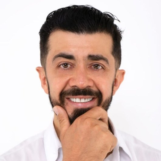 Dr. Fernando Rocker
