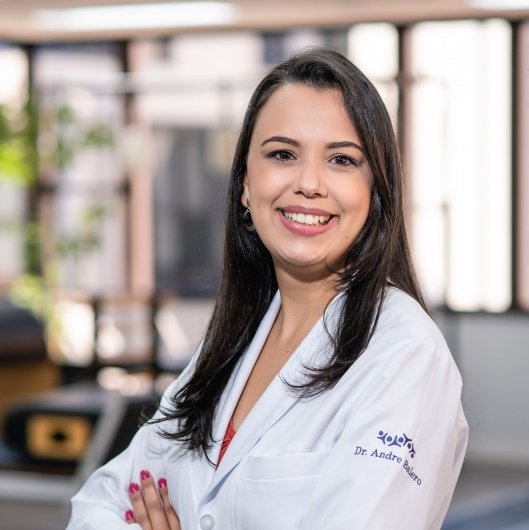 Dra. Adriana Peregrino de Souza