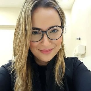 Dra. Priscila Martins Santos