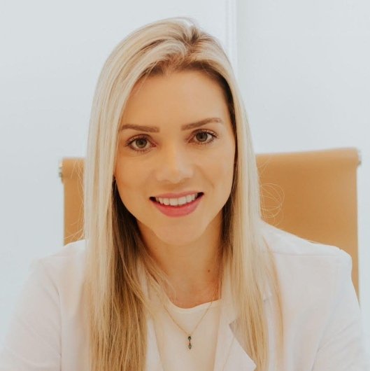 Dra. Daiane Pereira