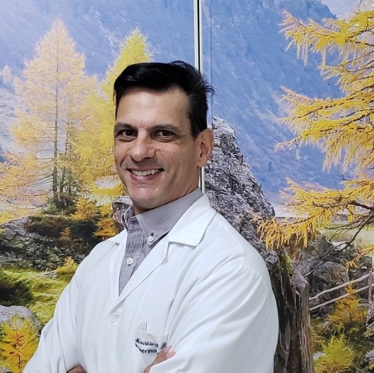 Dr. Mauricio Slompo Ramos