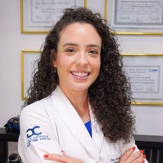 Dra. Camilla Farias De Souza Cruz