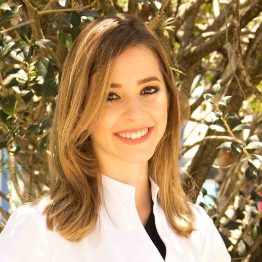 Dra. Marina Nogueira Silveira
