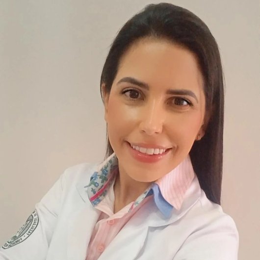 Dra. Nathália Cristina Ribeiro