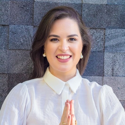 Dra. Amanda Nunes Ferreira