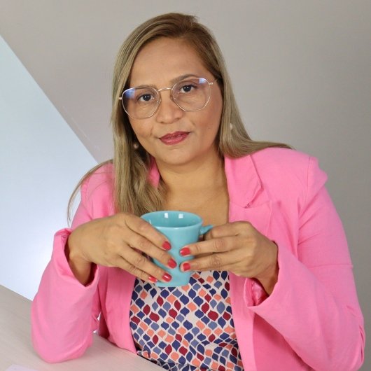 Dra. Nivia Leite
