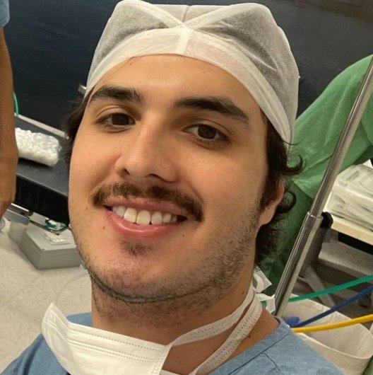 Dr. Matheus R. Stumpf Lena