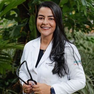 Dra. Debora Amorim Castro