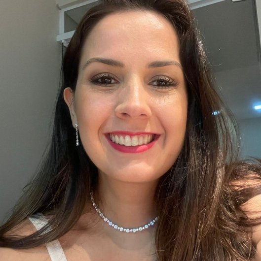 Dra. Vanessa Calheiros