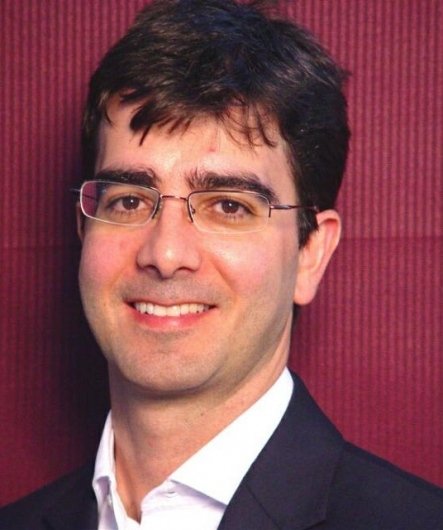 Dr. Fabricio Correa Lamis