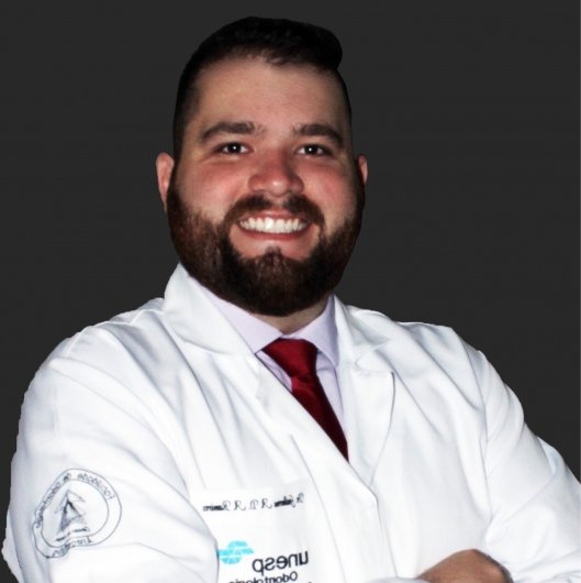 Dr. Guilherme André Del'Arco Ramires