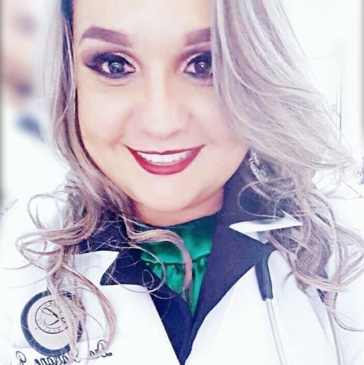 Dra. Flaviane Reis Caldas