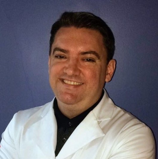 Dr. Victor Hugo Oliveira Alves