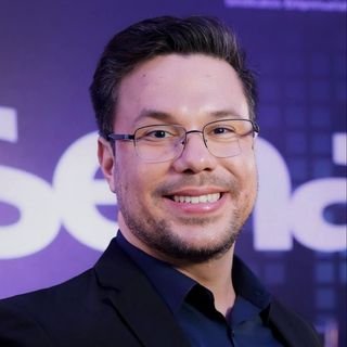 Dr. Mateus Teixeira Aguiar