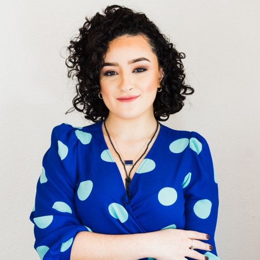 Dra. Letícia Klee