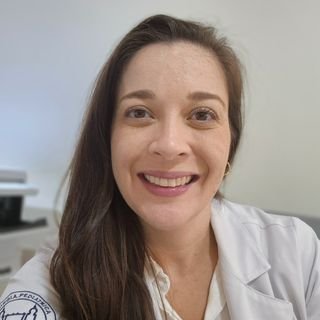 Dra. Mariana De Souza Santos Ferreira