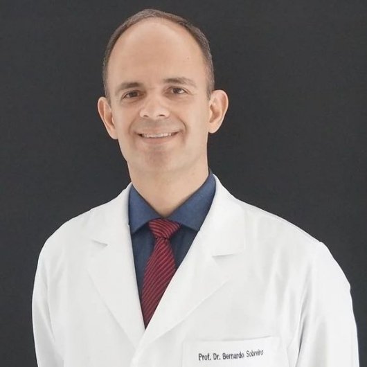 Dr. Bernardo Passos Sobreiro