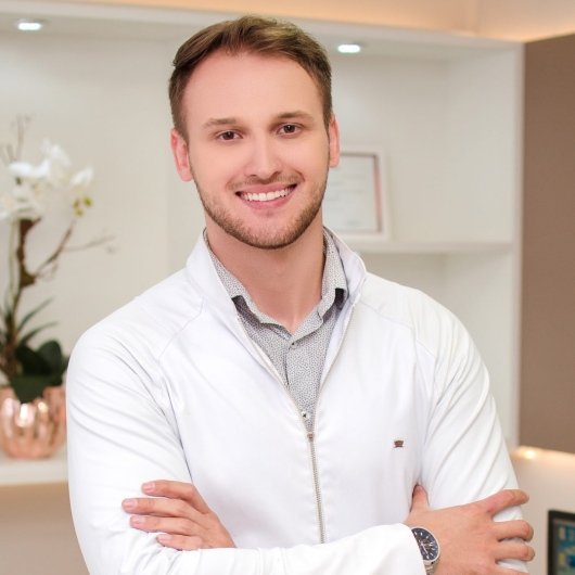 Dr. Dennis Langwinski