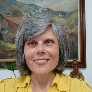 Dra. Anna Helena Altieri Nogueira Cobra