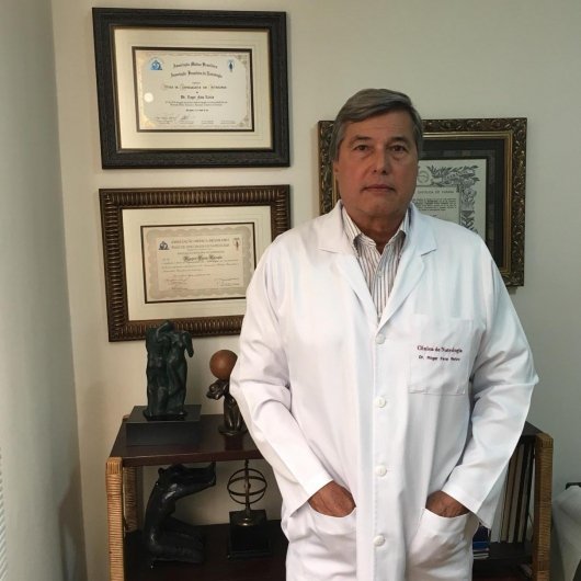 Dr. Roger Fava Renzo