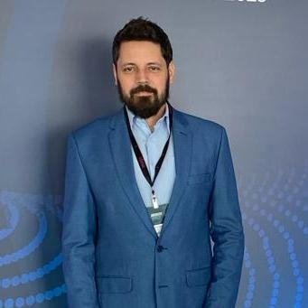 Dr. Caio Colombo