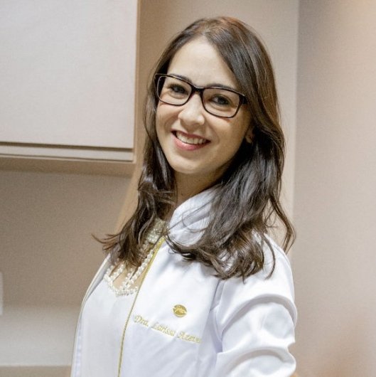 Dra. Larissa Lins Azevedo