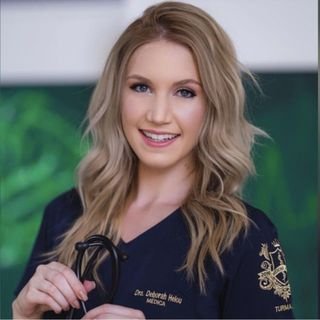 Deborah Helou Freitas Bastos