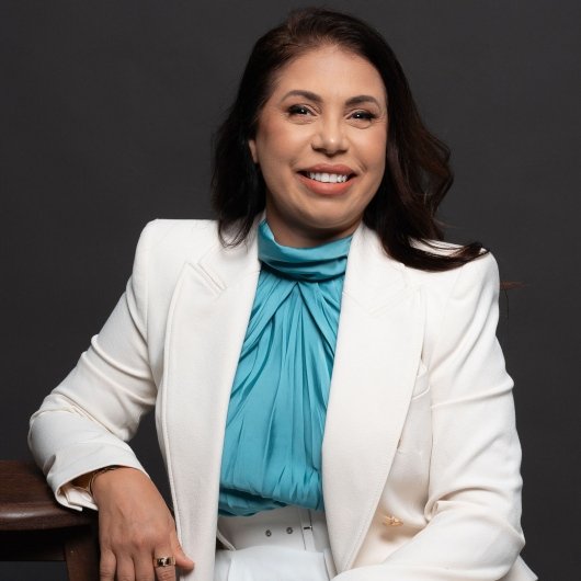 Dra. Roberta Lins