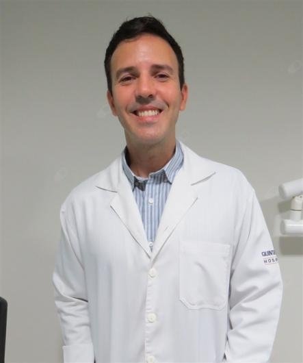Dr. Alexandro Bittencourt