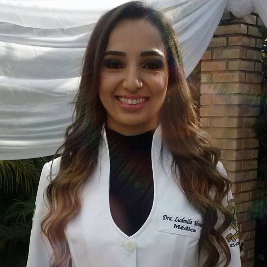 Dra. Ludmila Mendes de Oliveira