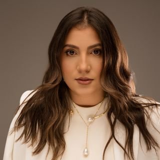 Dra. Thaisla Diniz
