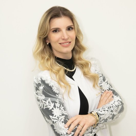 Dra. Leilane Velloni Catricala