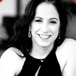 Dra. Daniela Miranda Conde