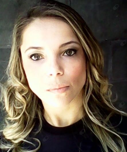 Camila Vasconcelos Reis