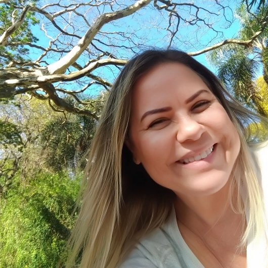 Cláudia Avelar