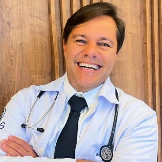 Dr. Daniel M. Fernandes