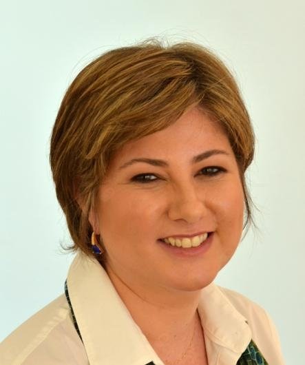 Dra. Débora Christina Ribas DÁvila